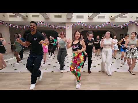 Junior y Carolina Footwork - A Lo Dominican Festival #bachata #bachatadancing