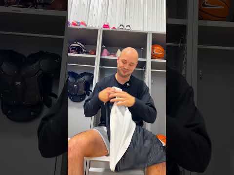 When you at work, the starters, but still donโt play ๐๐คฆโโ๏ธ ๏ฟผ#basketball