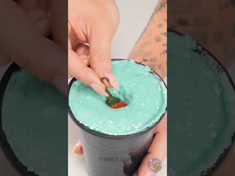 How to make a creative makeup brush ✨️ #makeup #beauty #crafts #hacks #useful #creative