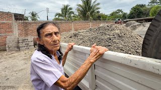 Me lleve a trabajar a la abuela😥