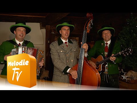 Schneiderwirt Trio - Bergweihnacht (Offizielles Musikvideo)