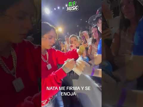 Natanael Cano Se Enoja Con Fan al Firmar sus Tenis 😡  #pesoplumaamg
