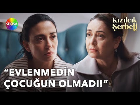 Pembe açtı ağzını yumdu gözünü! | Kızılcık Şerbeti