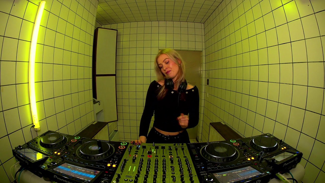 SEELEN. – Medha | HÖR – December 27 / 2025