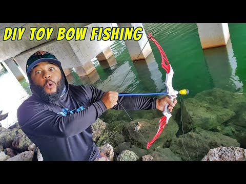 Bow Fishing DIY Toy Catches Fish | Monster Mike