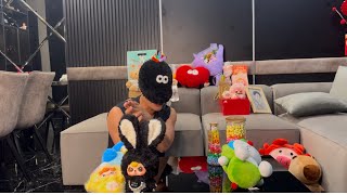 VÕ TẤN PHÁT unbox quà của Fans