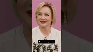 Как Татьяна Буланова пела на похоронах — главный женский голос 1990-х в #скажигордеевой