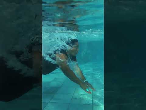 🚨 ALERTA TREND 🚨 transição cama x piscina #tutorial #transição #dicasdeedição #filmmaker