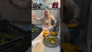 চু*রি* করে আম খেতে গিয়ে ধরা পরে গেলাম || Bangladeshi Food Review || FoodAppi