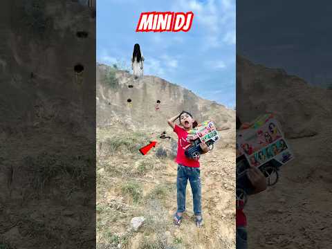 The snake came inside the DJ 😱 || Ghost DJ || Small DJ setup #minidj #shortvideo #djsong #djviral