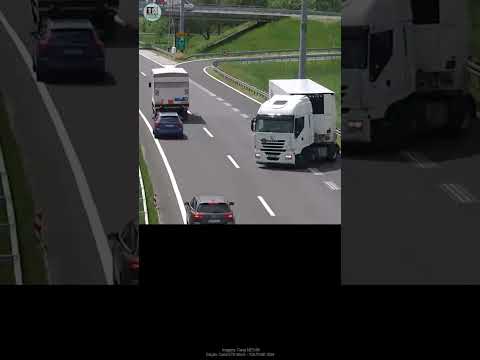 Na Contramão | Carreteiro se Perde e Vai Parar no Lado Oposto da Rodovia #shortsfeed #shorts