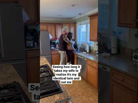 It’s the kiss for me ?#twinbrothers #marriedcouple  #husbandwife #familyvlog #momlife