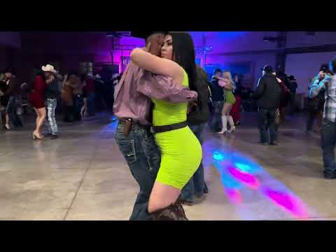 Que Fregon se Baila la Cumbia en Valle de Zaragoza Chihuahua Con la Dictadura Norteña