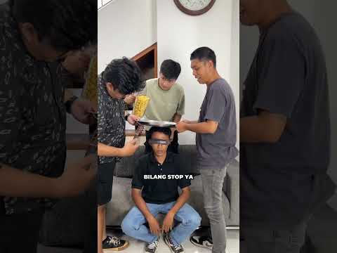 ANAK BALOMBA MAU MAKAN CIKI AJA RIBET 🤣#shorts