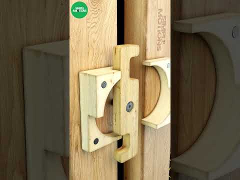Simple automatic DIY sliding gate latch