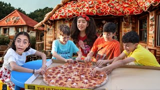 ¡CASA MÁGICA con pizza! 🍕🍕🍕 Los niños preparan pizza con sus amigos | Heidi y Zidane