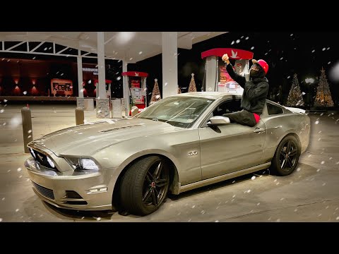 STEALING A MUSTANG GT FOR CHRISTMAS 🥷🏽