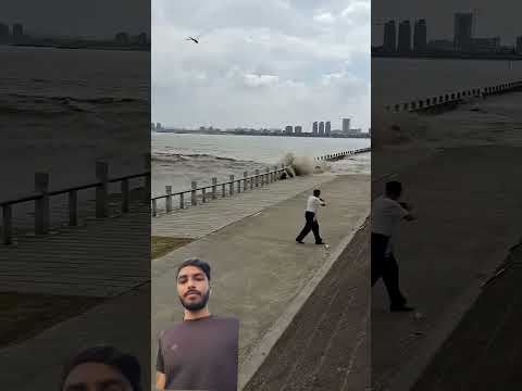 Chinki Was Scared of the Ocean Waves🌊🤯  But Dad Cleared It All 🤣💪⚡