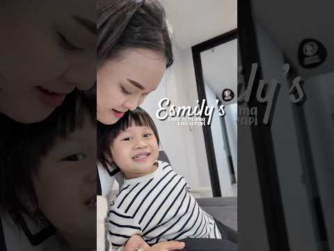 Semoga Esme Emily semakin akur yaaa #vloganakkembar #family