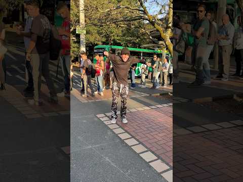 GRITANDO EN PÚBLICO | Juandacho