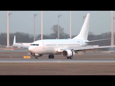 20 Minutes of Plane Traffic: Munich Airport | 4K Time-Lapse