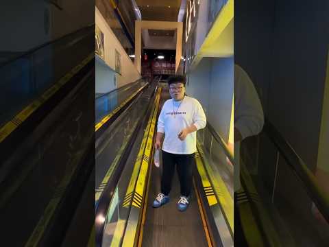 Confusing escalator pranked me 😵‍💫