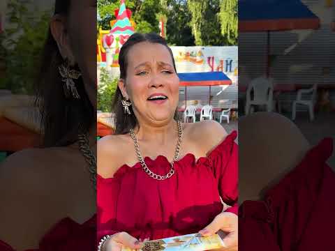 АРИАНА СОВЕРШИЛА ОШИБКУ😂