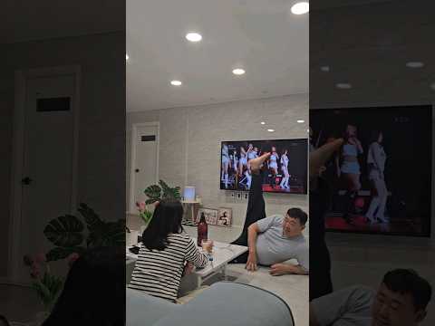 퇴근후 와이프앞에서 씨스타춤추기 #nomoremaboy #nomorechallenge #씨스타19 #효린 #보라 #sistar19 #부부일상 #부부댄스 #원더총각
