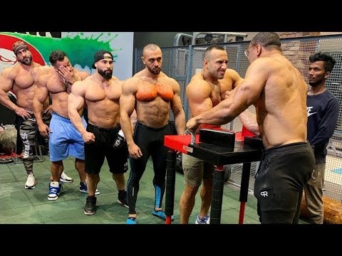 أقوى و أسرع أيدي في العالم !! السرعة و القوة