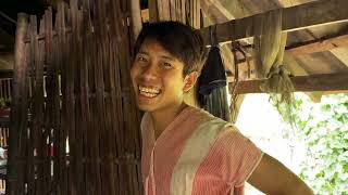 Friends come to see me.