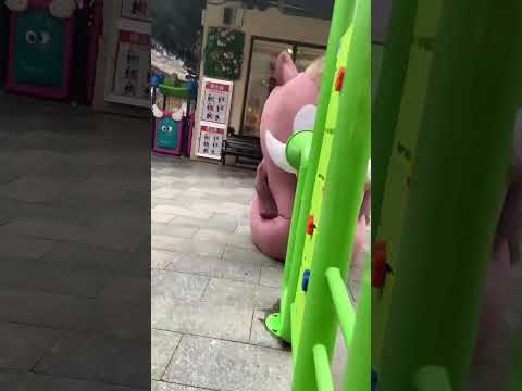 Whose toilet is not flushed? Daily sand sculpture Yixing super fun amusement park Yixing baby wa