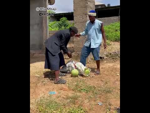 The fruit seller😂🤣🙆 #fruitjuice #selling #shortvideo #comedyshorts #fypyoutube #viralworld #goviral