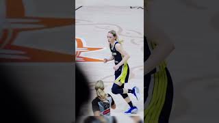 Paige UConn homecoming! #WNBA #PaigeBueckers #DallasWings