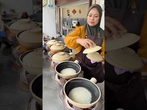 Most Popular Claypot Chicken Rice in Malaysia