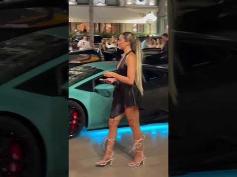 “Ferrari Purosangue: Elegância e Velocidade no Coração Casino Monte-Carlo Mónaco 🇲🇨 #supercars 🌹