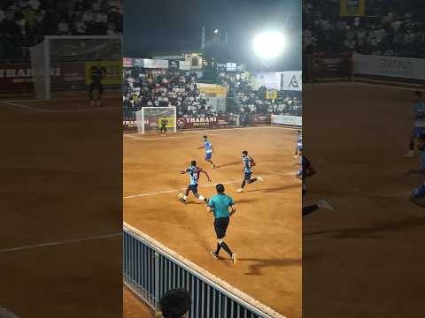 ഓനെ വെക്കടാ അല്ലെങ്കിൽ ഗോളാവും😬🥵#malappuram #areekode #football #footballshorts #kerala #india