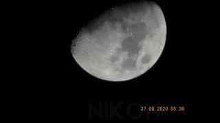 ZOOMING IN TO THE MOON WITH A NIKON