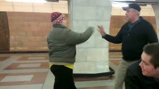 Magor v metru