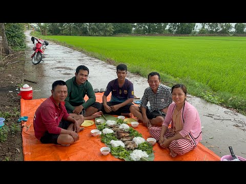 Con Cá Lóc này quá bự rồi . Cá chiên Xù cuốn Bánh Tráng Rau Sống ￼VXĐ 953