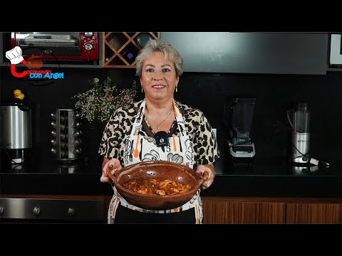 Huevo Ranchero Con Chicharron En Chile Rojo, Receta Económica y Sabrosa