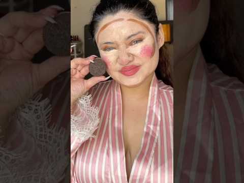 Makeup using Oreo 🥰 #youtubeshorts #challenge