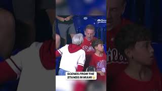 We are out of words with this scene 😮 #mlb #phillies #miami #marlins