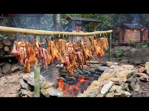 Picked up a 60 kg wild boar, Got the Meat, smoked it, Eaten all year round,Living isolated in forest