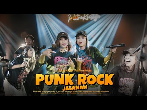 PUTRI KRISTYA FT. VIVI VOLETHA - PUNK ROCK JALANAN (Official Live M/V)