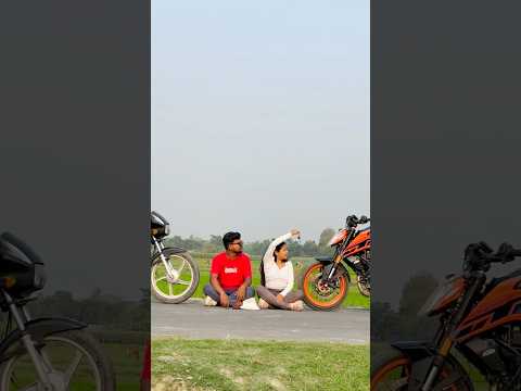 Mere Dono Bike Ko Ride Pey Jana Hai😍❤️|| Gulabi Sharara || #shorts #ktm #youtubeshorts