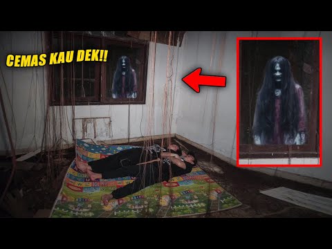 NGINAP DI SARANG KUNTILANAK! DIA MUNCUL DI DEPAN MATA, CEMAS KAU DEK! Part 1