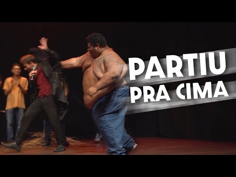 Léo Lins - 300 kg no palco