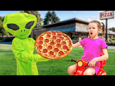 Pretend Play Pizza Drive Thru Restaurant. Funny Food Toys Story