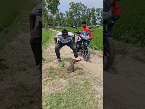 Stopping a motorcycle on the road24