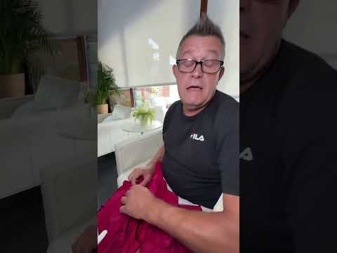 Mi papa se prueba una faja